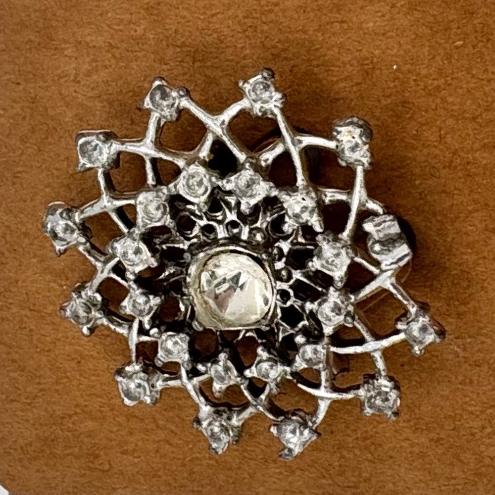Silver Tone Rhinestone Starburst Brooch 1.5”